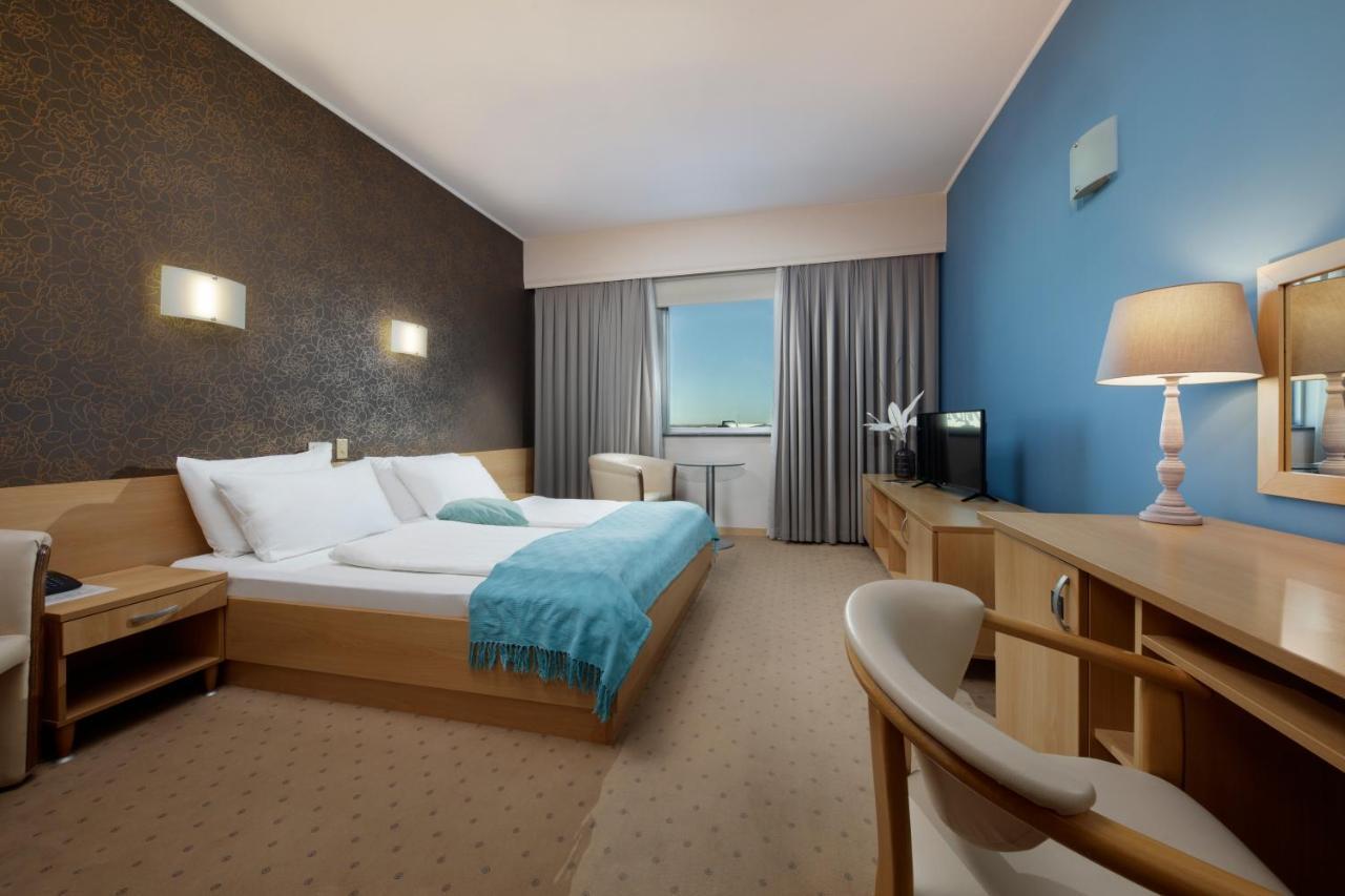 Hotel Zovko Zagreb Sesvete Exteriör bild