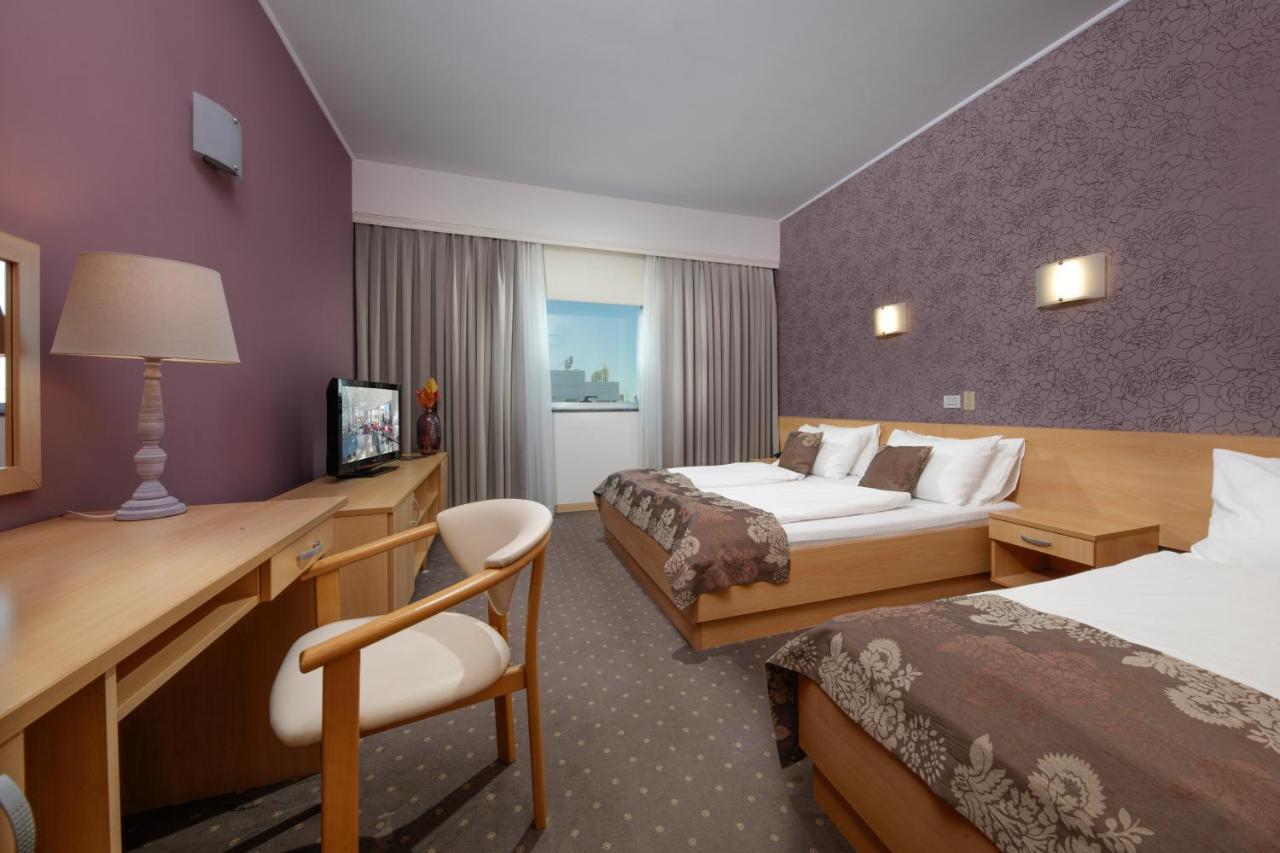 Hotel Zovko Zagreb Sesvete Exteriör bild