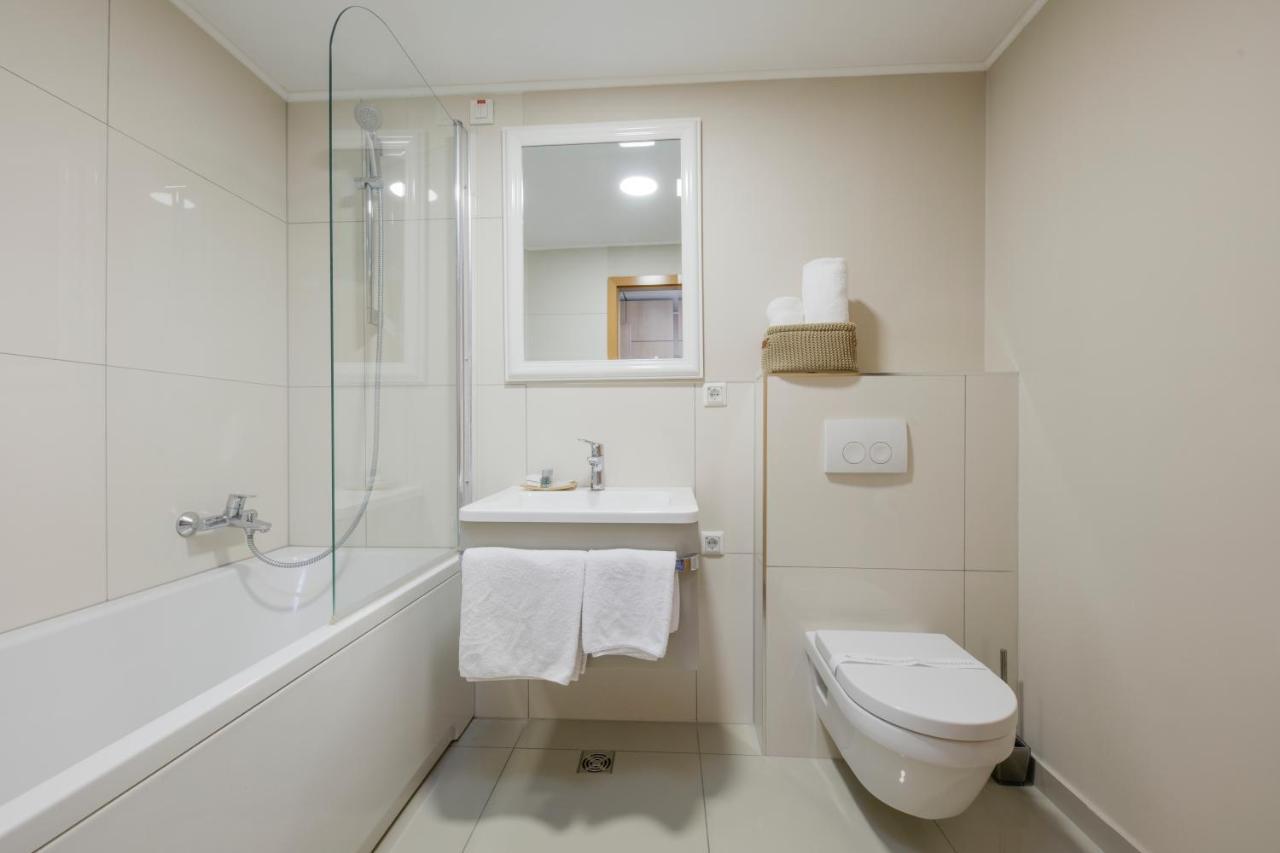 Hotel Zovko Zagreb Sesvete Exteriör bild