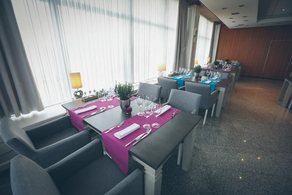 Hotel Zovko Zagreb Sesvete Exteriör bild