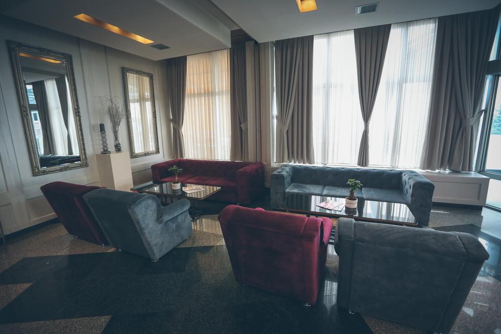 Hotel Zovko Zagreb Sesvete Exteriör bild