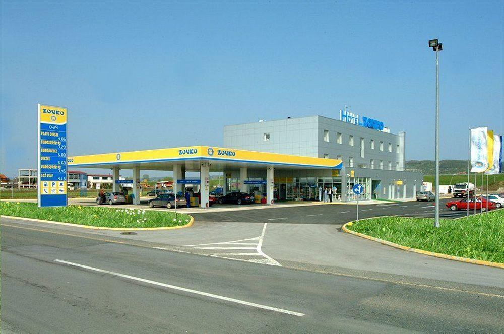 Hotel Zovko Zagreb Sesvete Exteriör bild